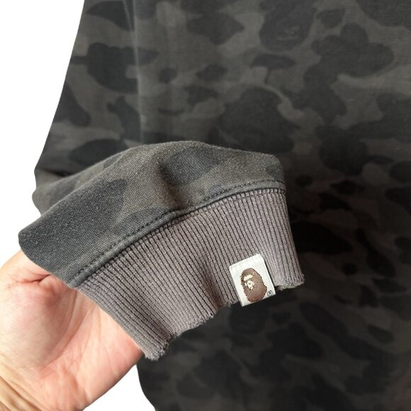 Authentic Bathing Ape Camouflage Crewneck Sweater Comfy Cozy Unisex XL *FLAWED - Picture 8 of 14